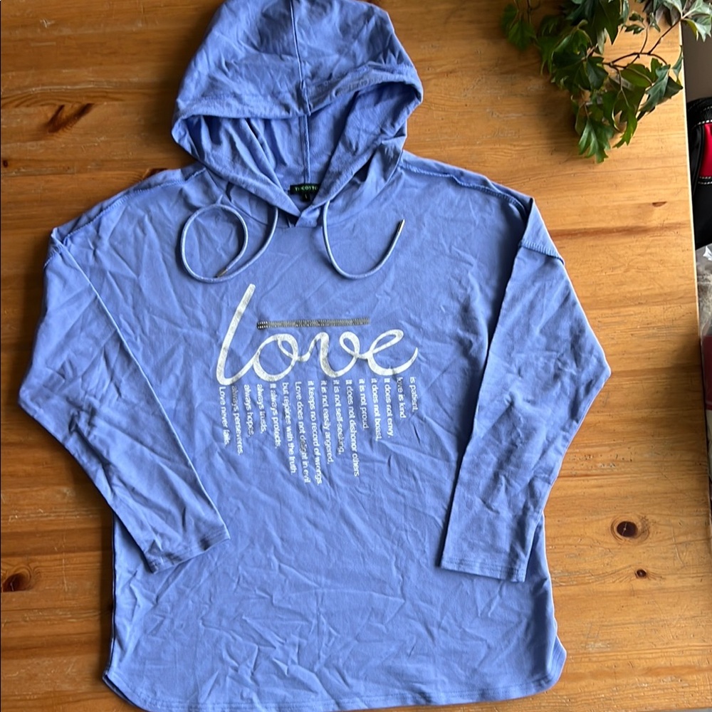 Tricotto Blue Hoodie with White Love Print